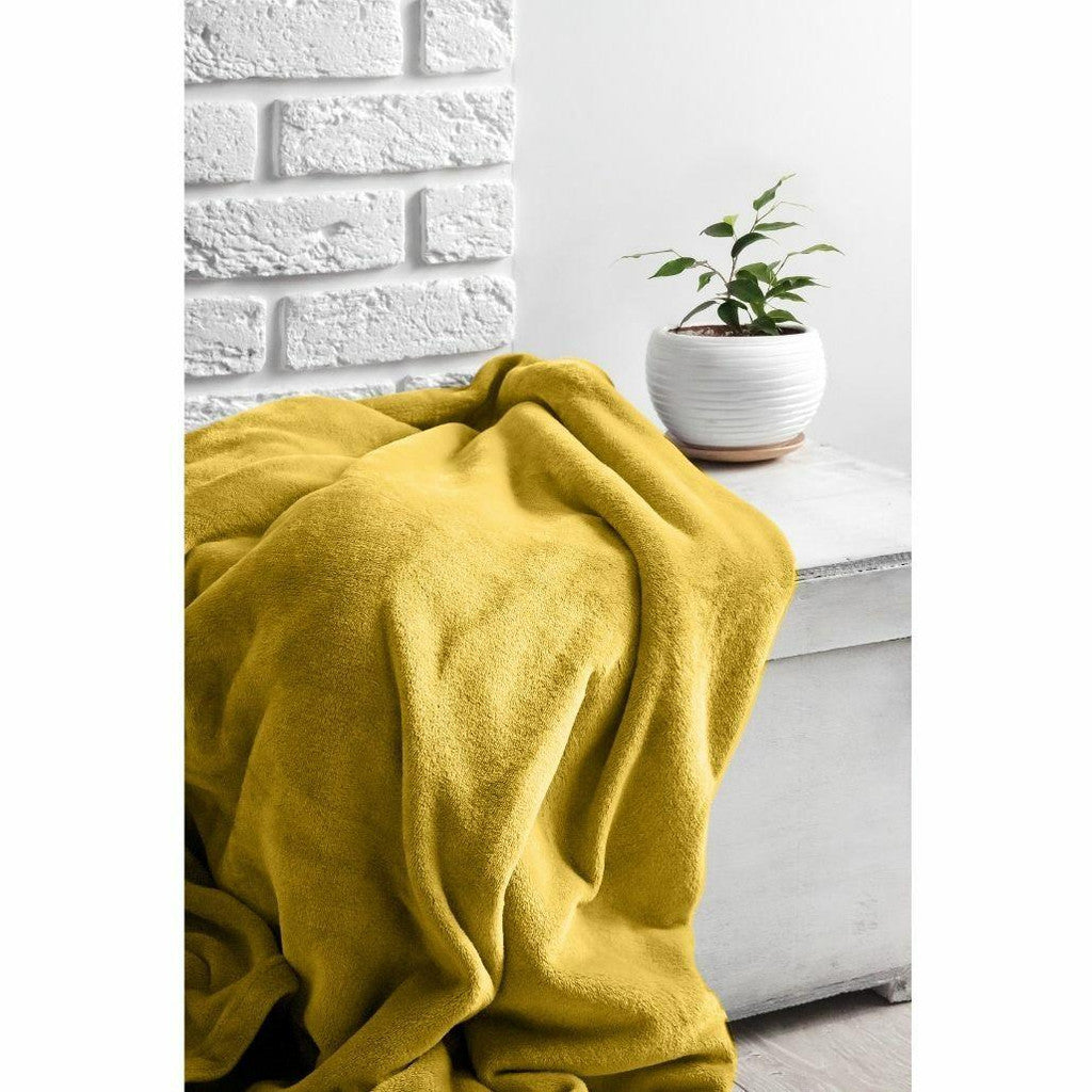 Cozy Single Polyester Fleece Throw Blanket - Machine Washable - 200 GSM - 130x170cm